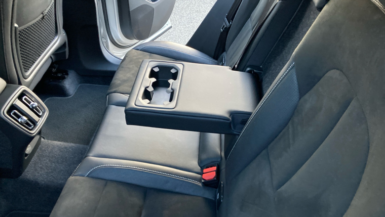 Volvo Xc40 2.0 D3 R DESIGN 5dr AWD Geartronic Diesel Estate